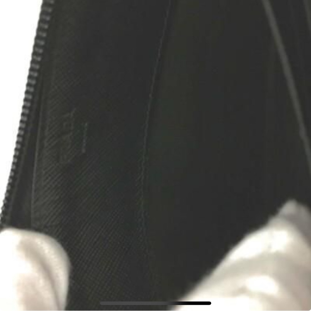 Prada logo plate Black Nylon zip around long Wallet  authentic like New - Picture 15 of 15